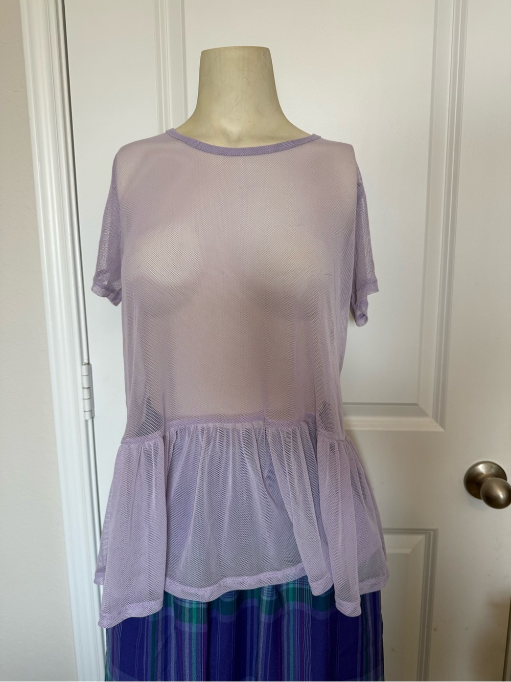 Hot Topic Lavender Mesh Peplum Girls Top